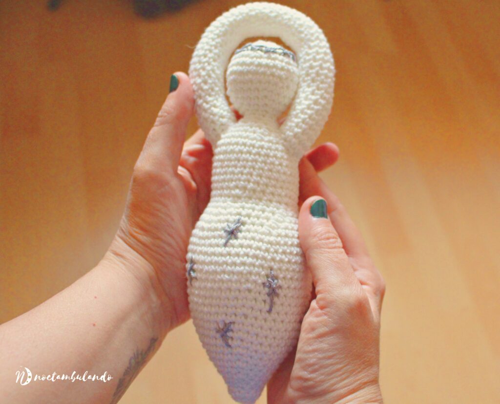 Diosas Noctambulando significado